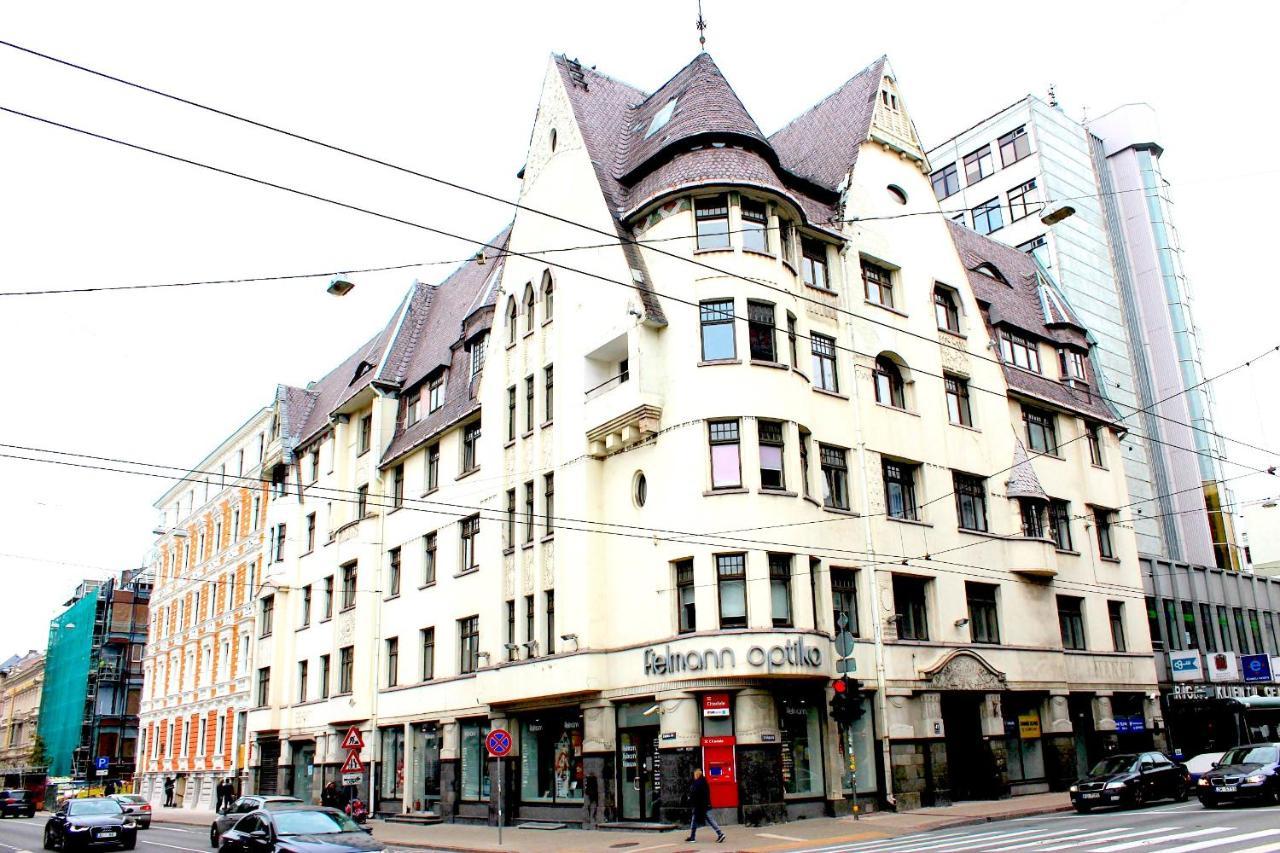 Căn hộ Brivibas Center *